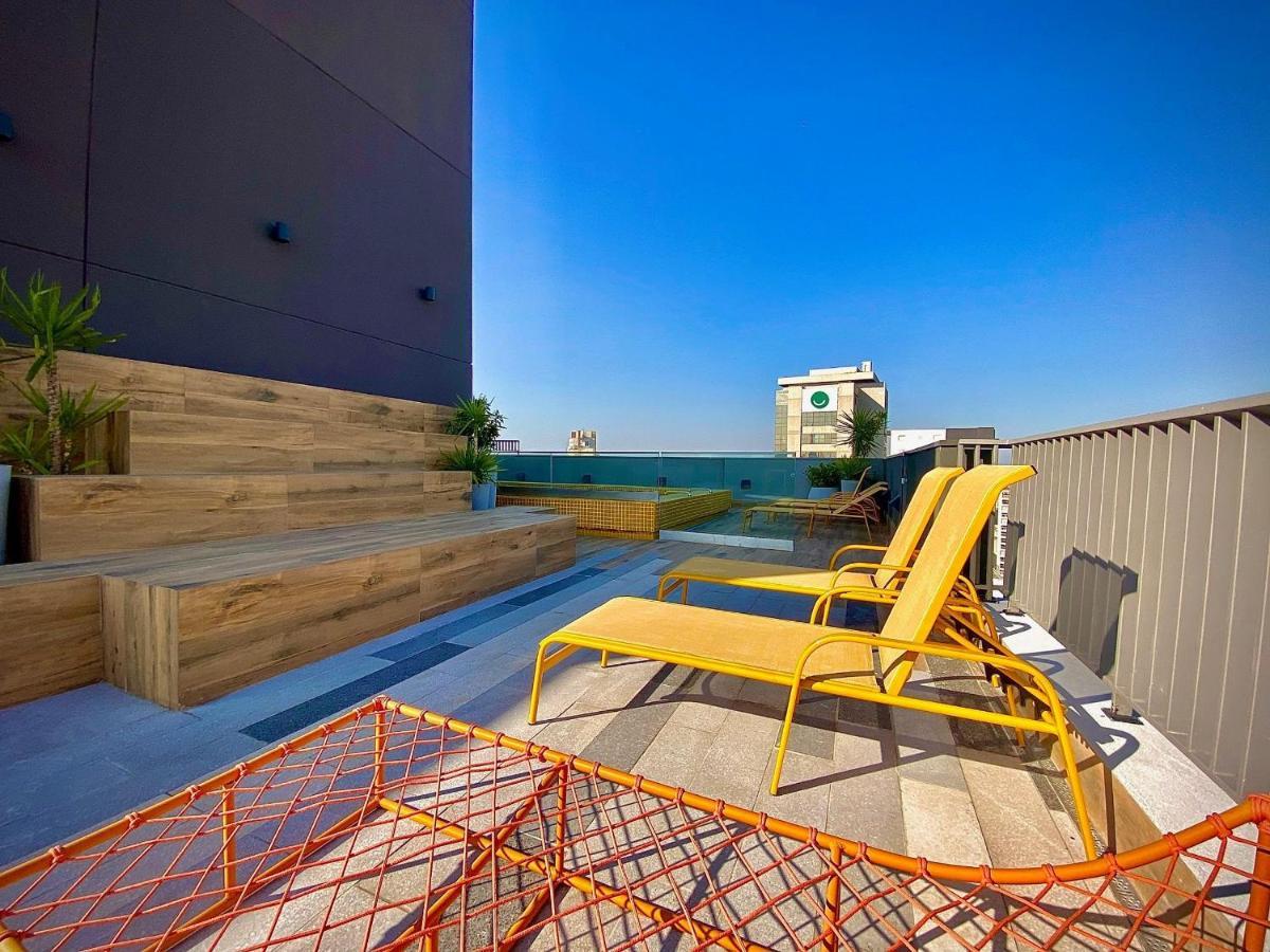 Oasis Urbano: Studio Deslumbrante Com Piscina Na Cobertura By Dabra House- Vn 03 São Paulo Luaran gambar